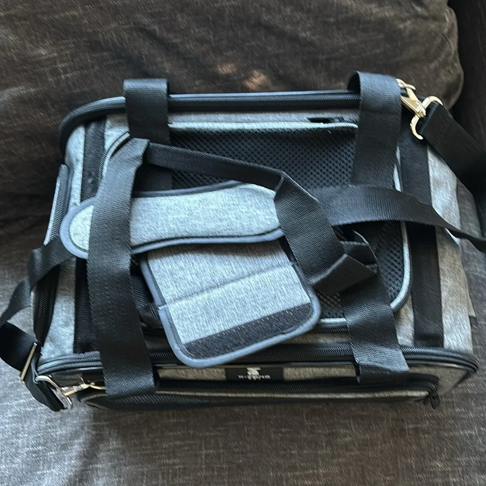 X-ZONE PET Airline Approved Soft-Sided Pet Travel Carrier for Dogs and Cats New!